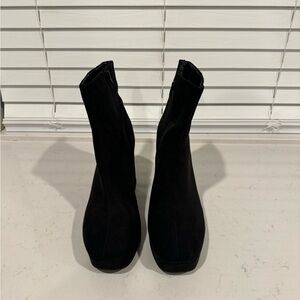 Elegant Black Women's Boots Wild Pair